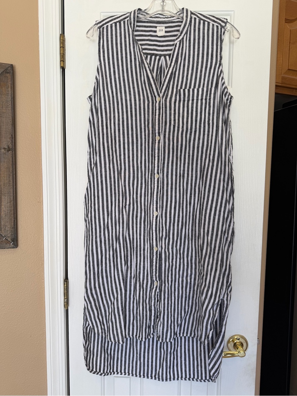 Gap Linen Blend Stripe Sleeveless Dress Medium Pockets V- Neck Beachy Coastal
